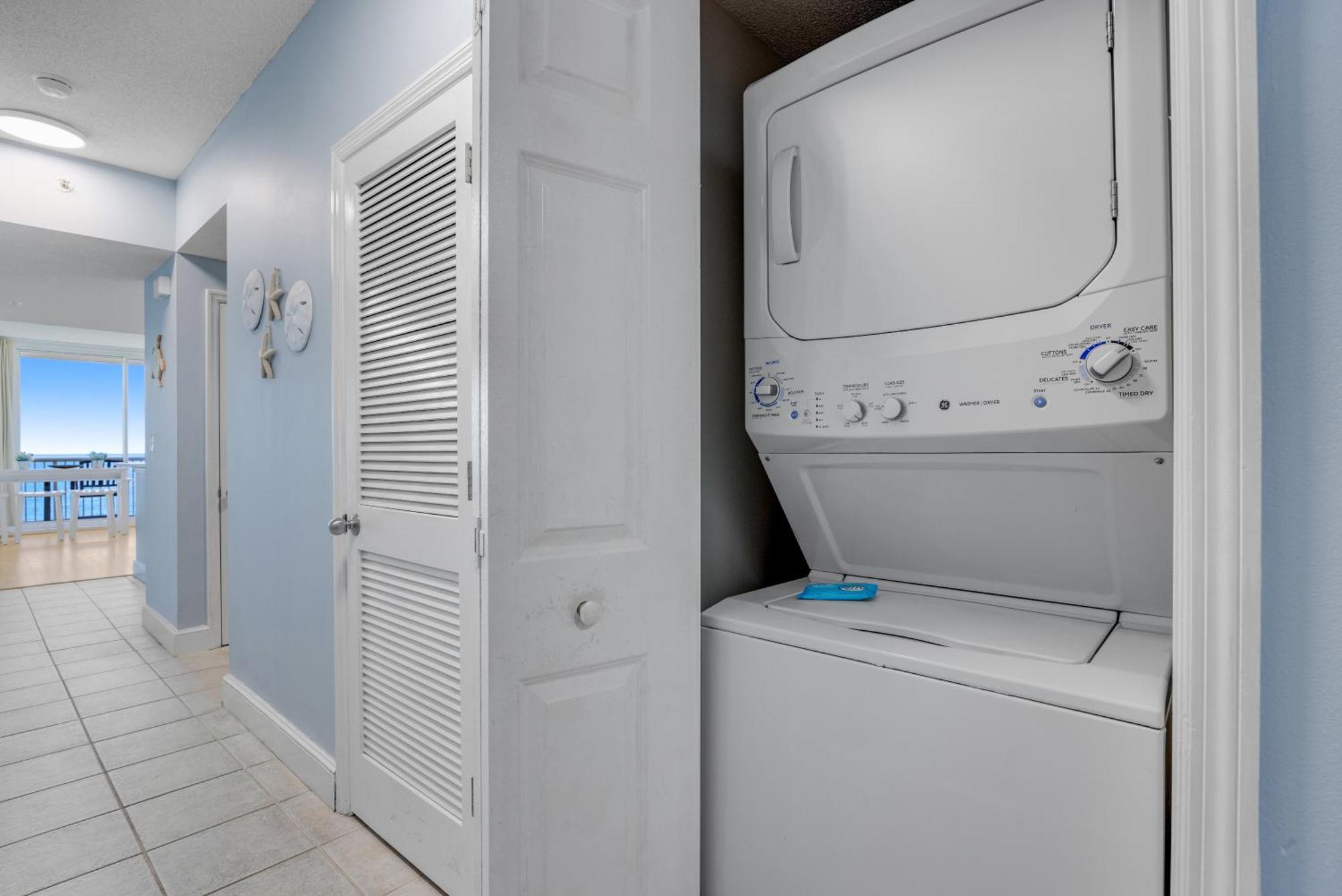 Parking Fee Included-majestic 1-1606! Gulf Front 1bedroom, Pool,hot Tubs,tennis