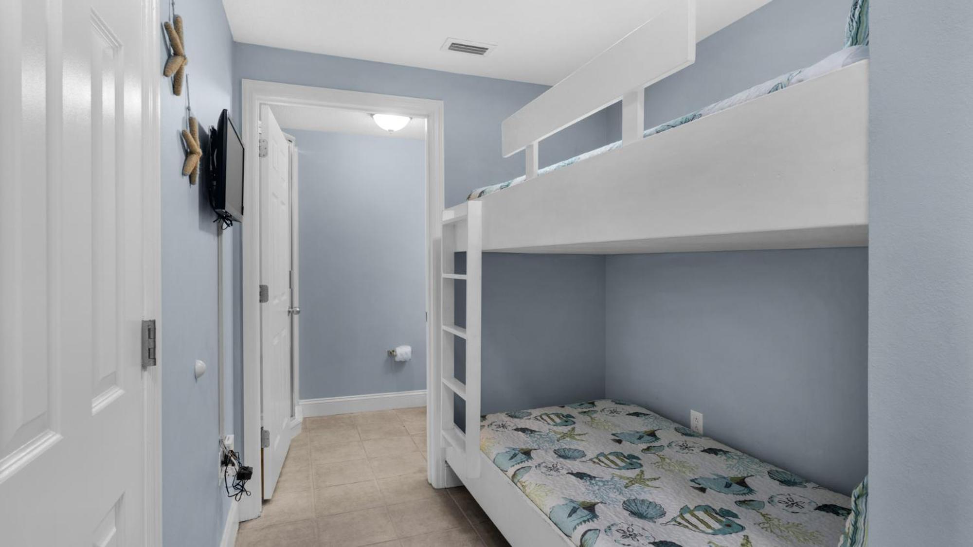 Parking Fee Included-majestic 1-1606! Gulf Front 1bedroom, Pool,hot Tubs,tennis Holiday home *