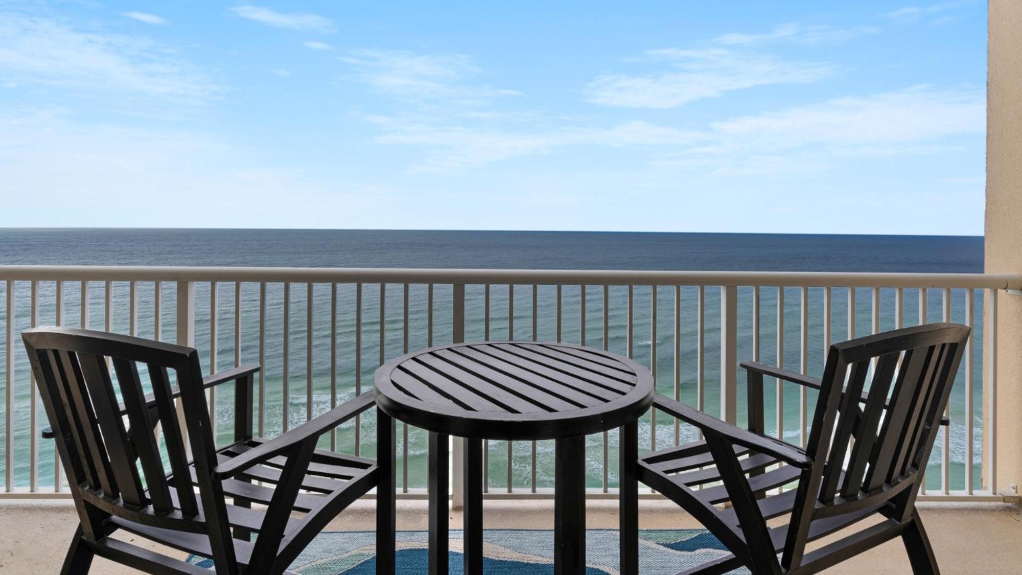 Holiday home Parking Fee Included-majestic 1-1606! Gulf Front 1bedroom, Pool,hot Tubs,tennis Panama City Beach