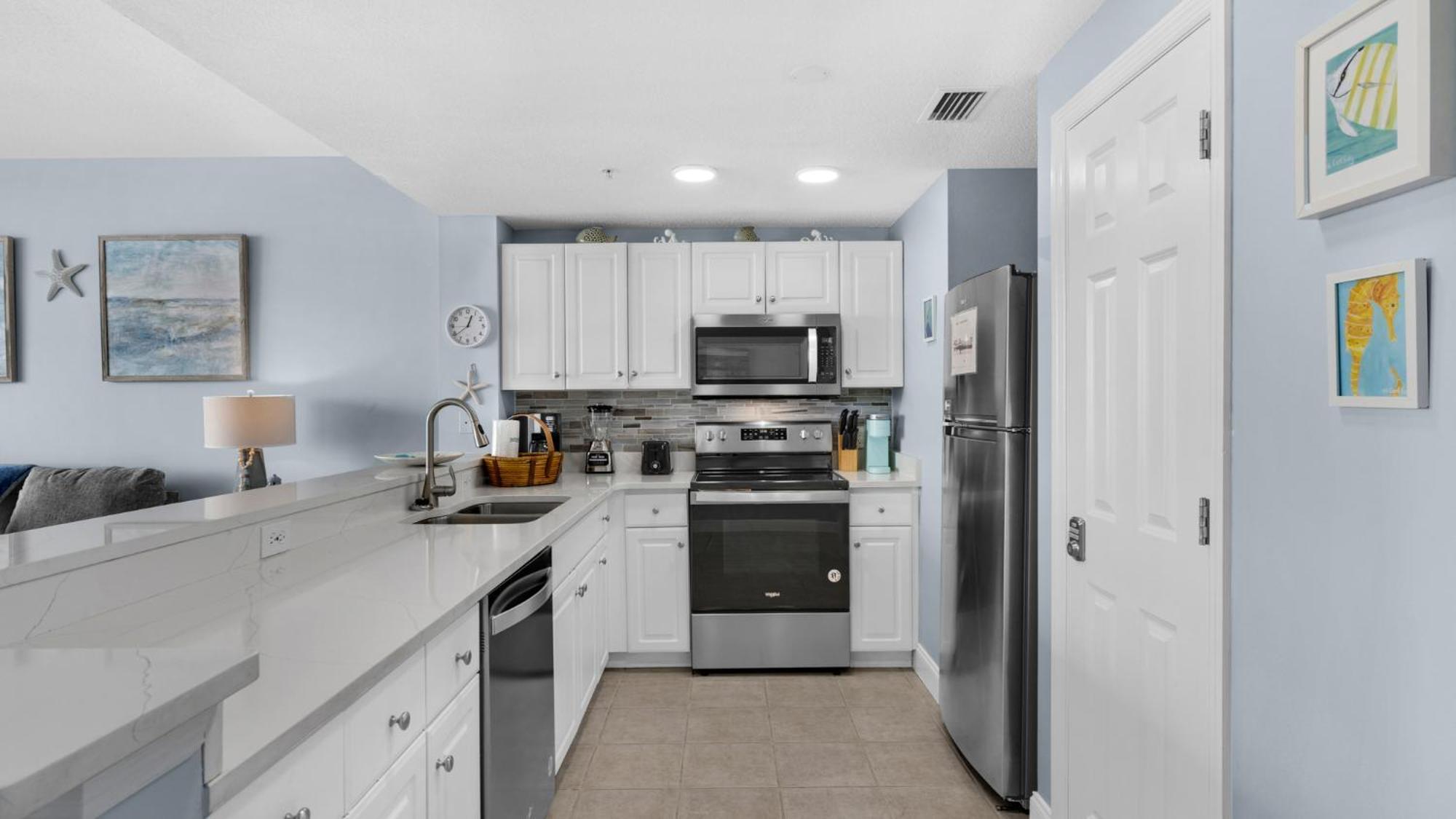 Parking Fee Included-majestic 1-1606! Gulf Front 1bedroom, Pool,hot Tubs,tennis Holiday home