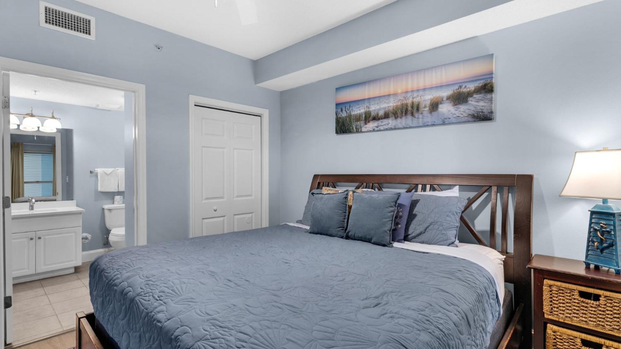 Holiday home Parking Fee Included-majestic 1-1606! Gulf Front 1bedroom, Pool,hot Tubs,tennis *
