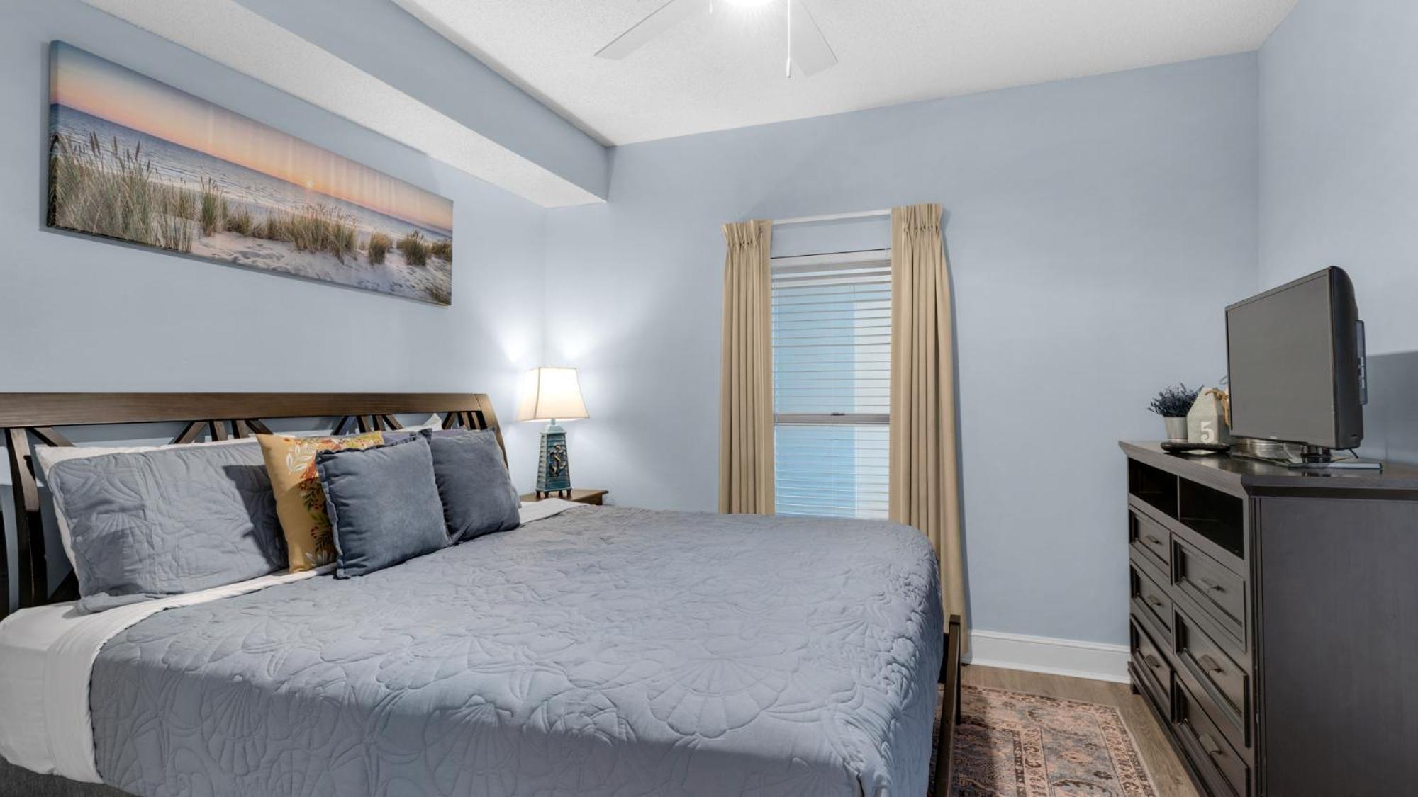 Parking Fee Included-majestic 1-1606! Gulf Front 1bedroom, Pool,hot Tubs,tennis Holiday home Panama City Beach